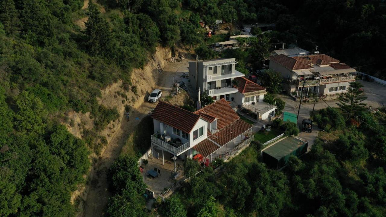 Baso Hilltop Apartments Argassi Exterior foto